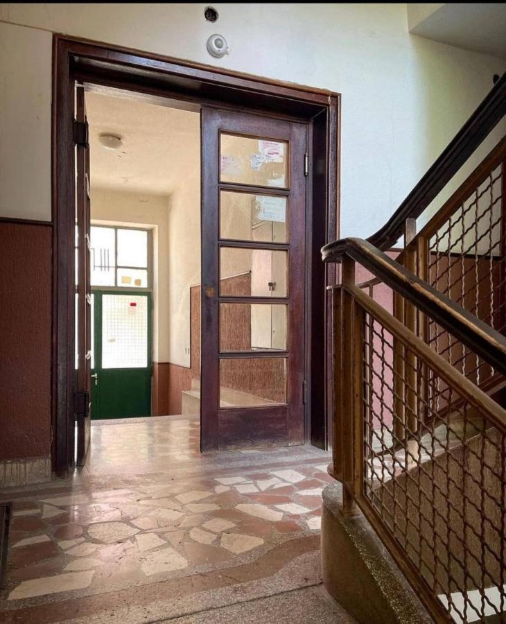 Apartment Music-Center, In The Center Of Подгорица Екстериор снимка